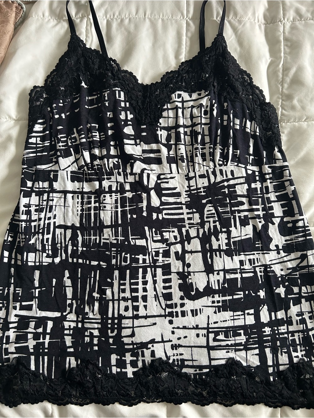 Lane Bryant Lace-Trim Cami Black & White Geometric Lace Camisole 14/16